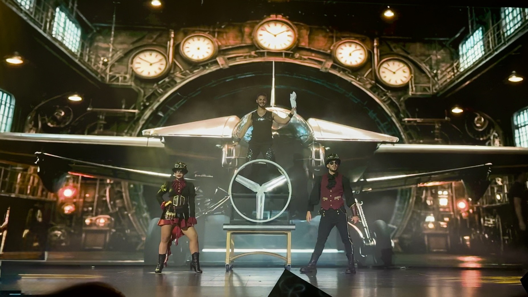Magical Multiverse — Clockwork Metropolis airplane finale